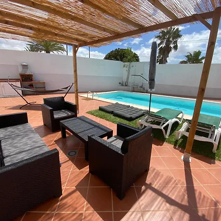 Oasis House Apartman