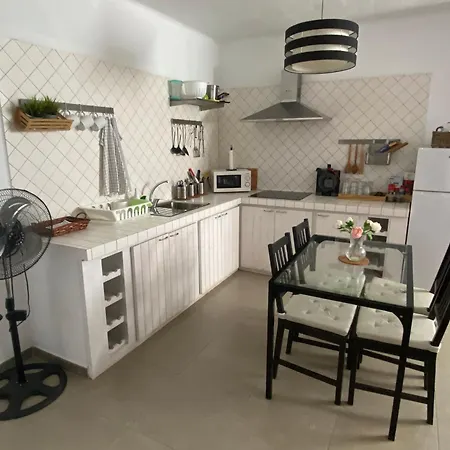 Oasis House * Nazaret