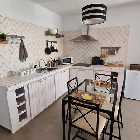 Oasis House Apartment *